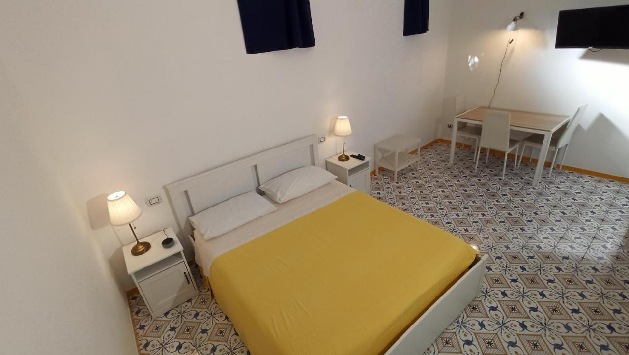 Villa Mary - Apartments Trani Exterior foto
